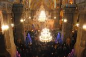 "Эта ночь святая..." У свято Різдва Христового архієпископ Никодим звершив нічну Божественну літургію у головному храмі єпархії.