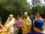 Освячуючи престол і церкву у Пилипо-Кошарі, архієпископ Никодим закликав парафіян будувати храми власних душ.