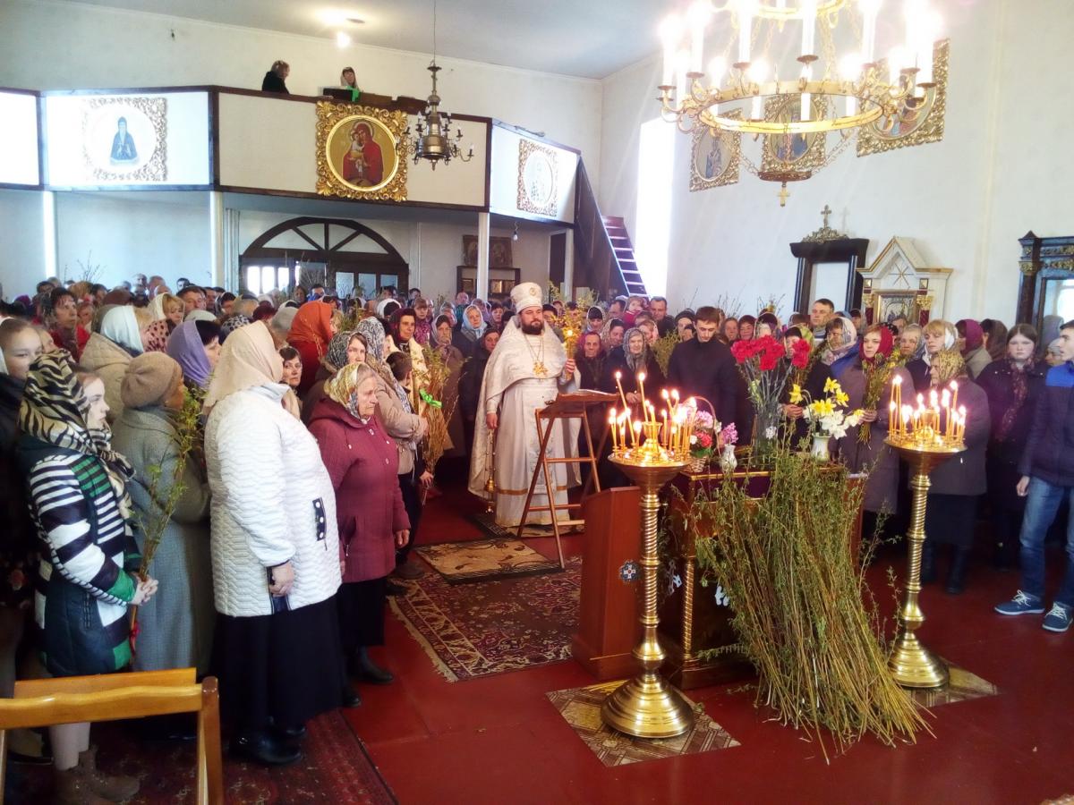 СВЯЩЕННИКИ ЧЕНЯХІВСЬКОГО БЛАГОЧИНІЯ ПІДНЕСЛИ МОЛИТВИ ЗА МИР В УКРАЇНІ.