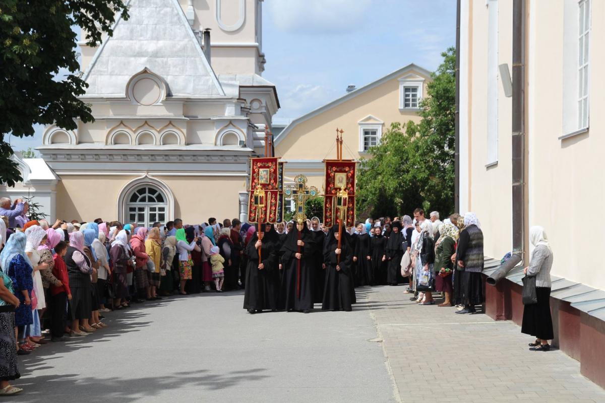 У Корецькому жіночому монастирі вшанували ікону Божої Матері!