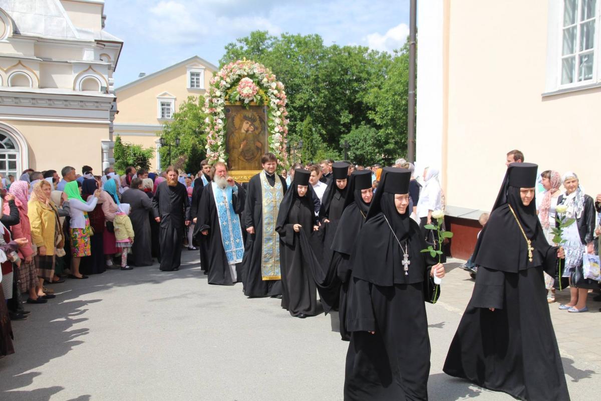 У Корецькому жіночому монастирі вшанували ікону Божої Матері!