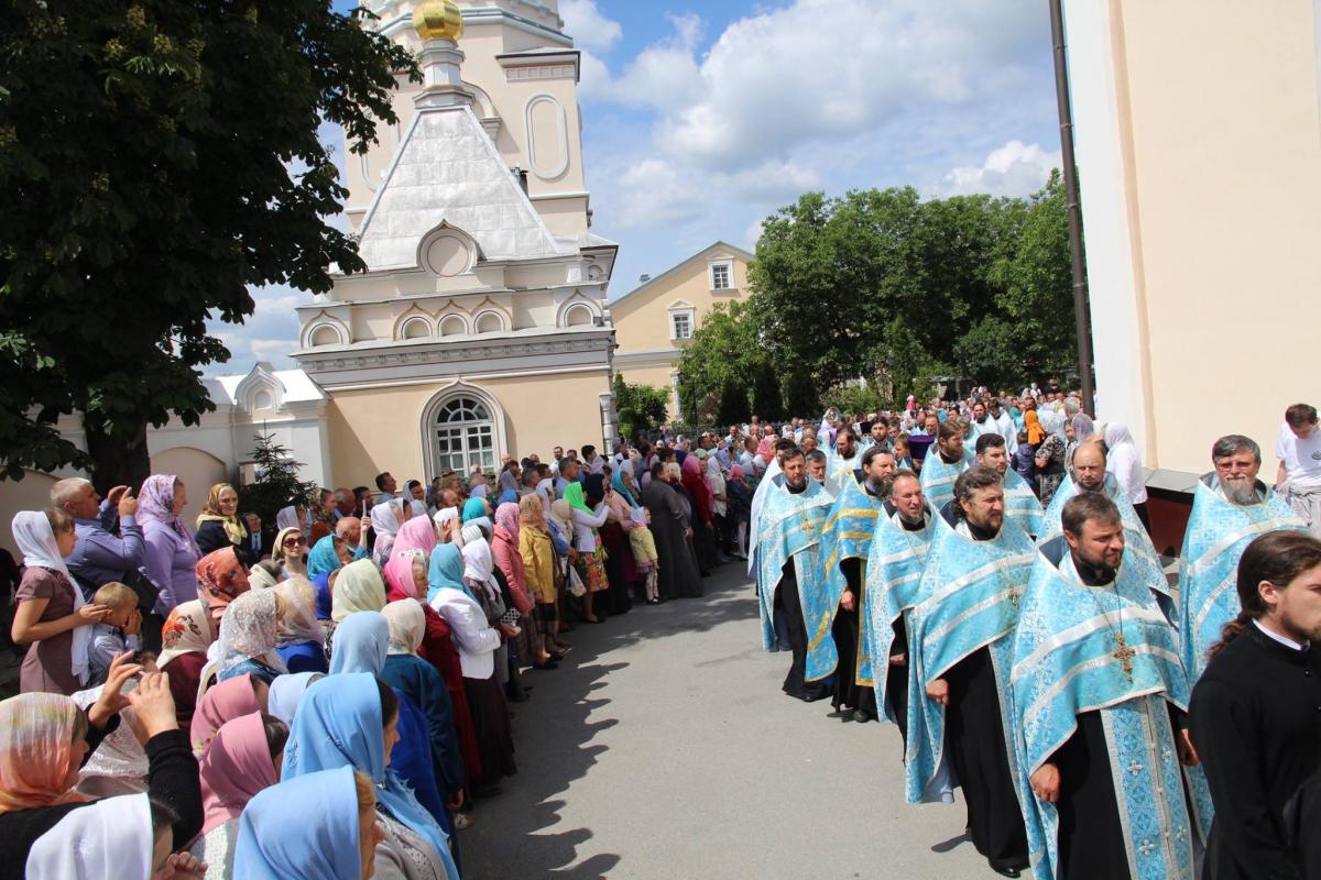 У Корецькому жіночому монастирі вшанували ікону Божої Матері!