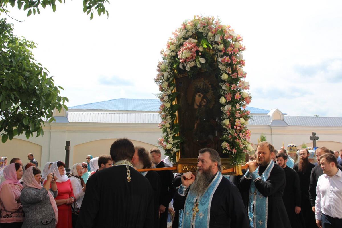 У Корецькому жіночому монастирі вшанували ікону Божої Матері!