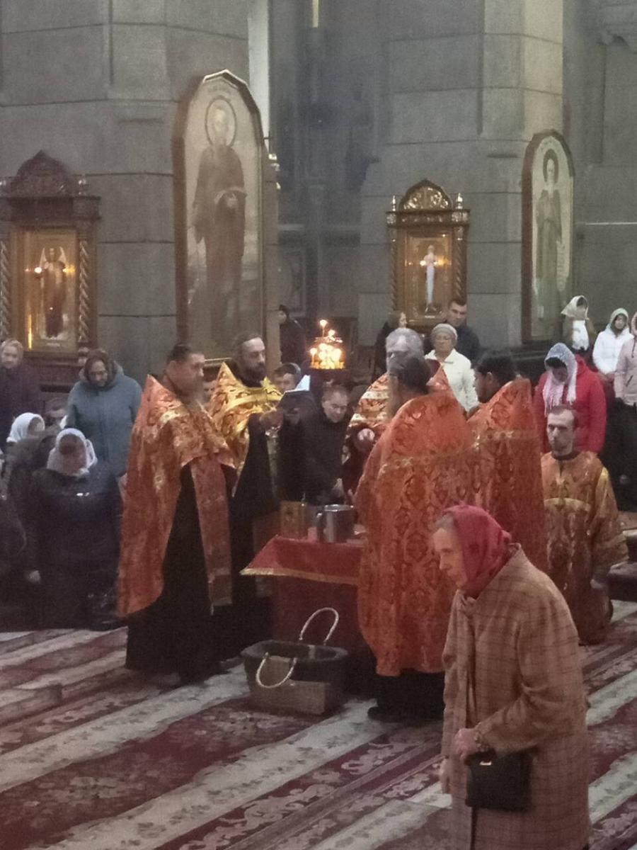 Військові гарнізону Озерного молились перед чесними мощами святого великомученика Димитрія Солунського!