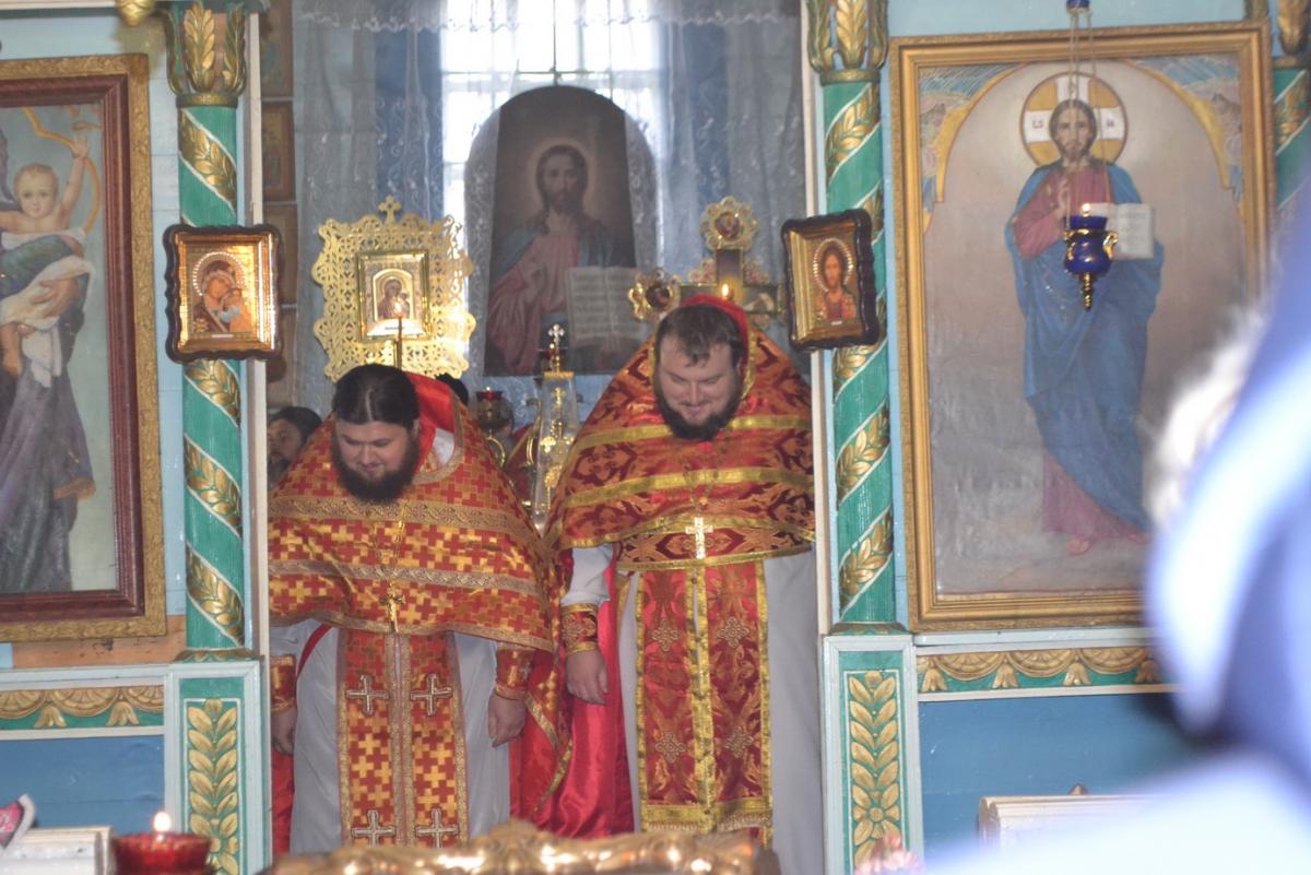 Свято в старовинному храмі Ружинщини