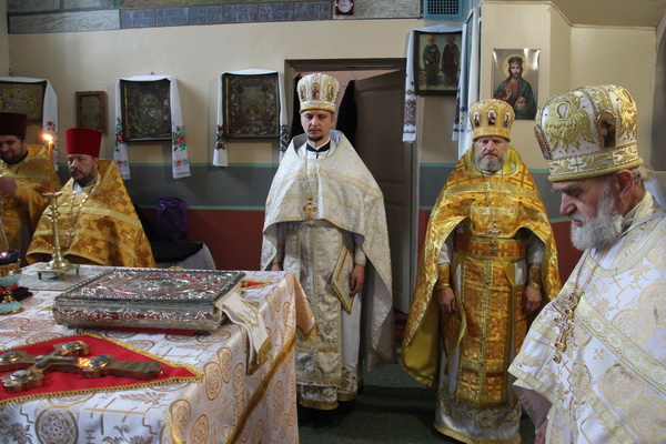 Настоятель Свято-Миколаївського храму с. Червоне молитвенно відзначив день свого 70-ліття.