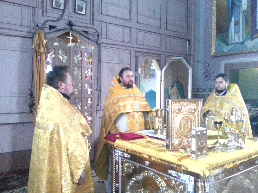 «СВЯТІ БЕСРІБНИКИ КОСЬМО І ДАМІАН МОЛІТЬ БОГА ЗА НАС»