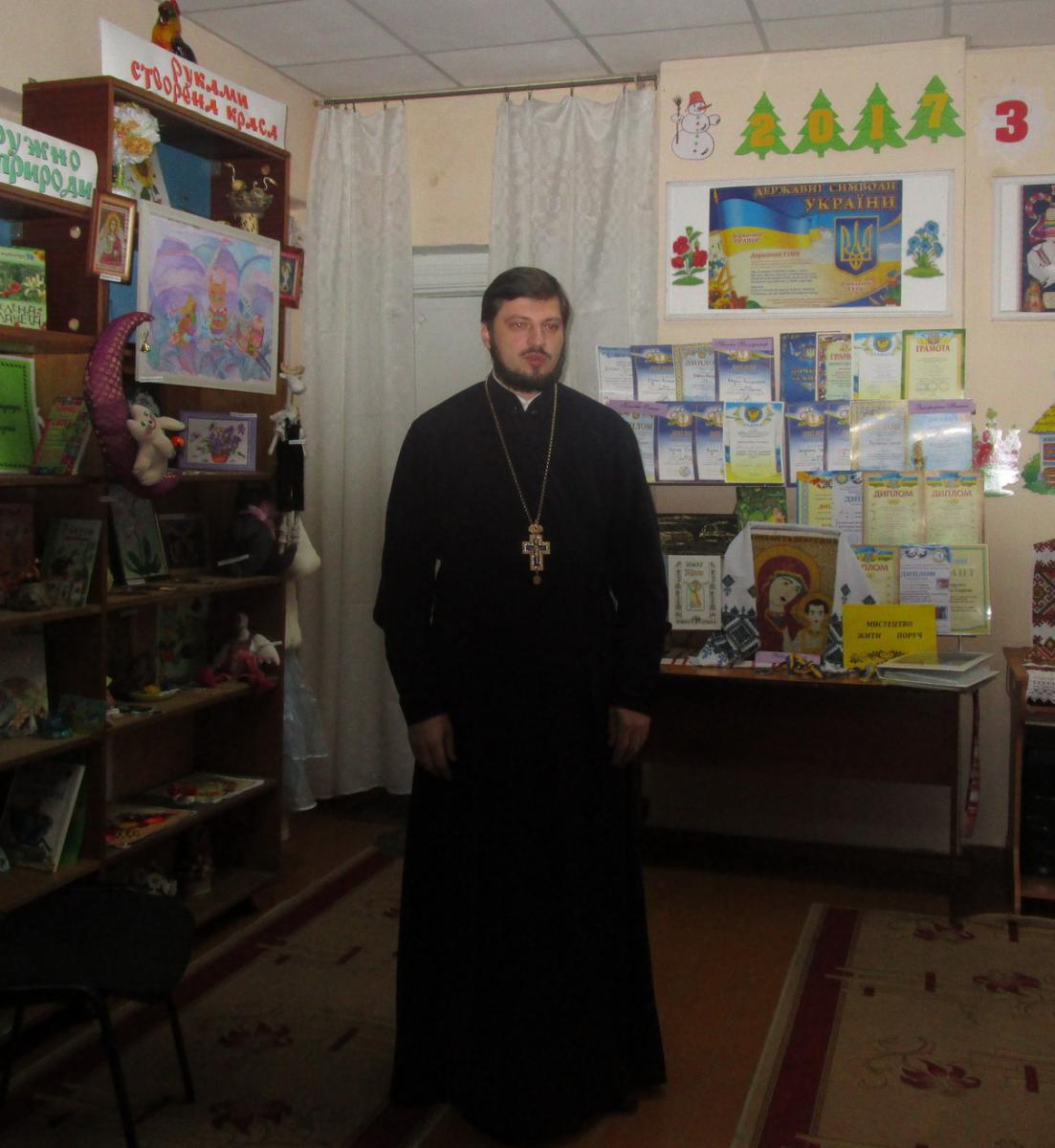 Святий Миколай крокує нашим містом…