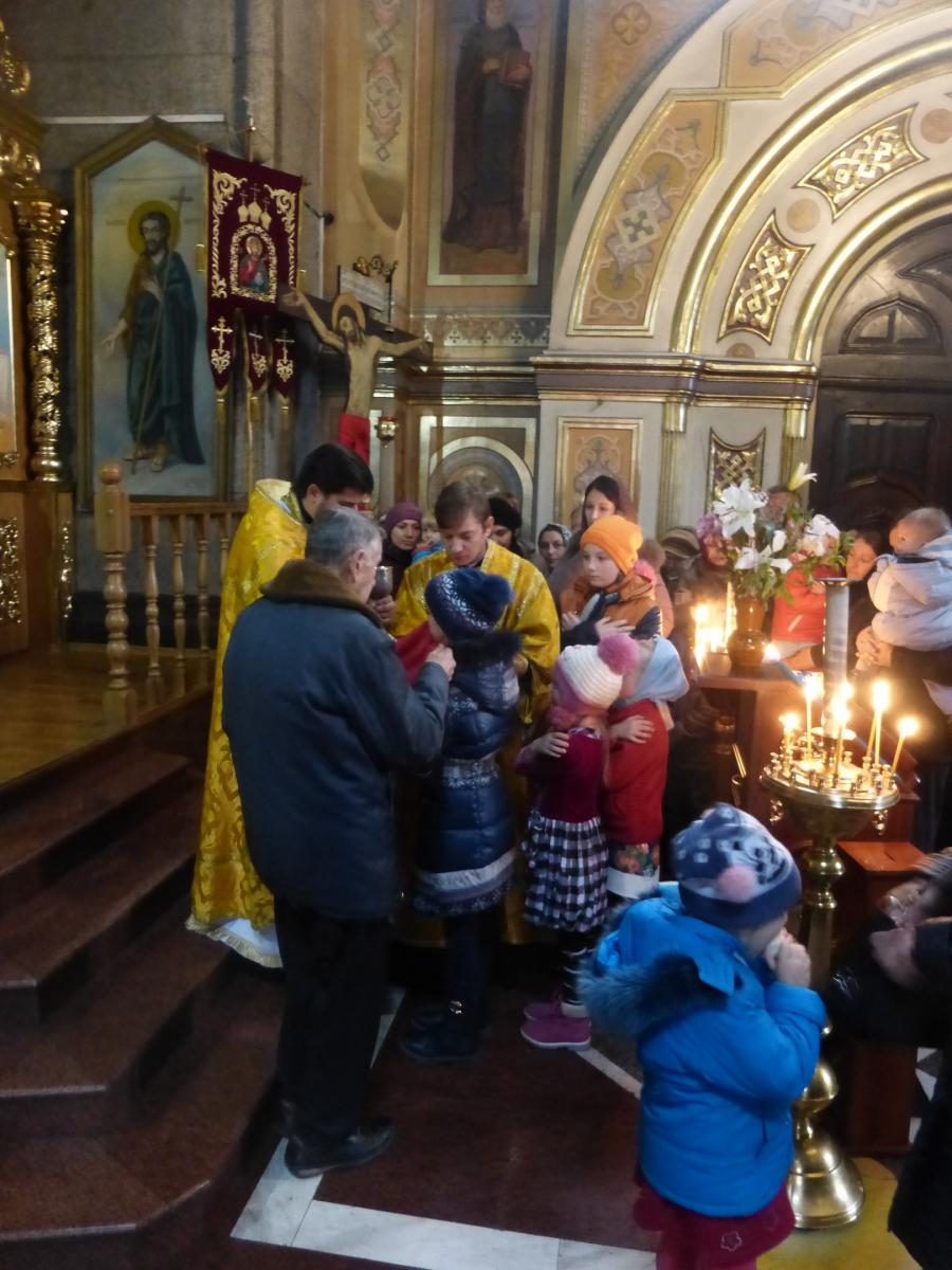 Прийняття Святих Христових Таїн