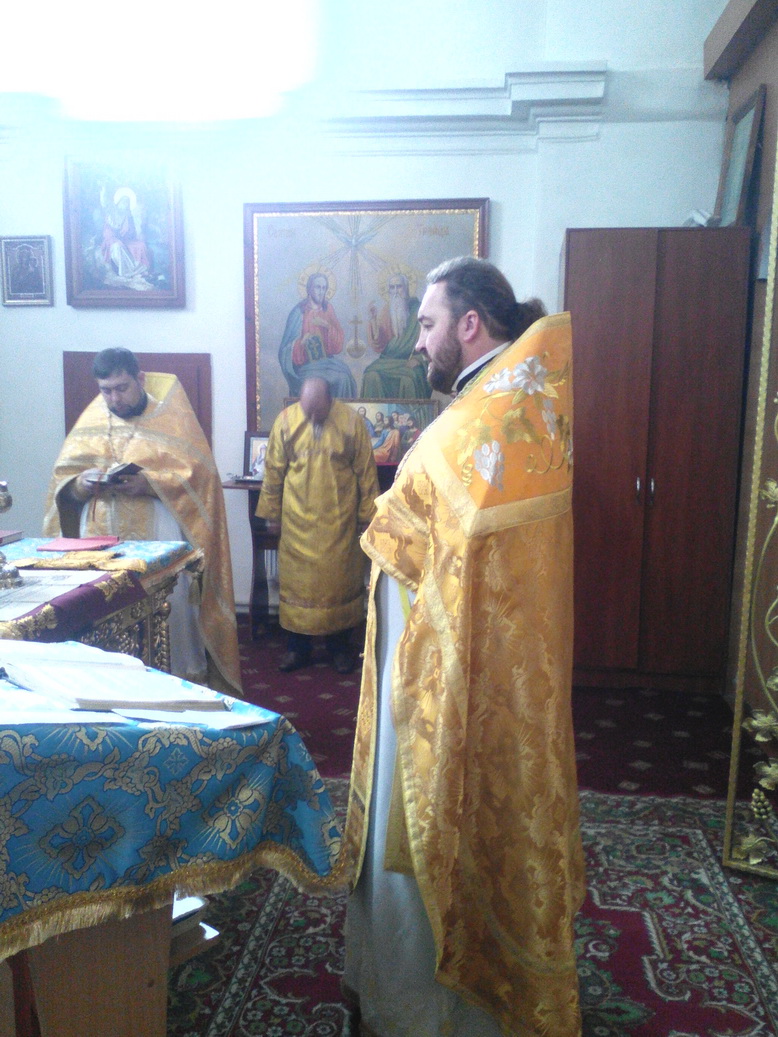«Святий отче Миколаю моли Бога за нас»