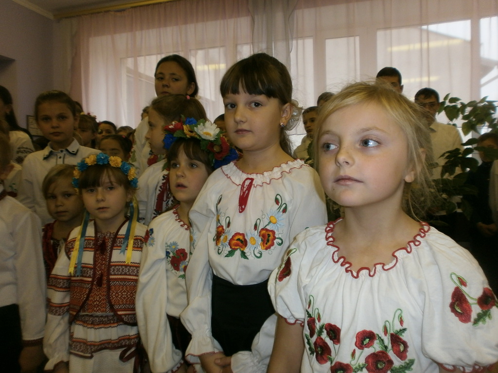 День вшанування пам’яті Преподобного Нестора Літописця: у школі села Маркушів пройшов IX районний фестиваль духовних піснеспівів «Душі криниця»