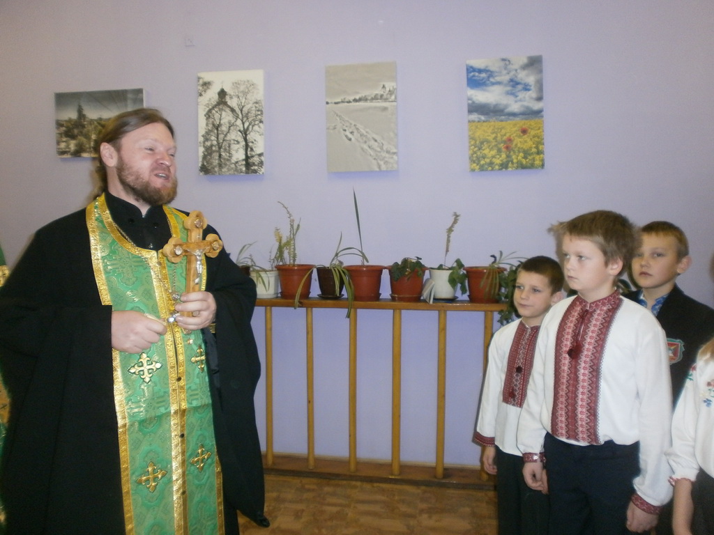 День вшанування пам’яті Преподобного Нестора Літописця: у школі села Маркушів пройшов IX районний фестиваль духовних піснеспівів «Душі криниця»