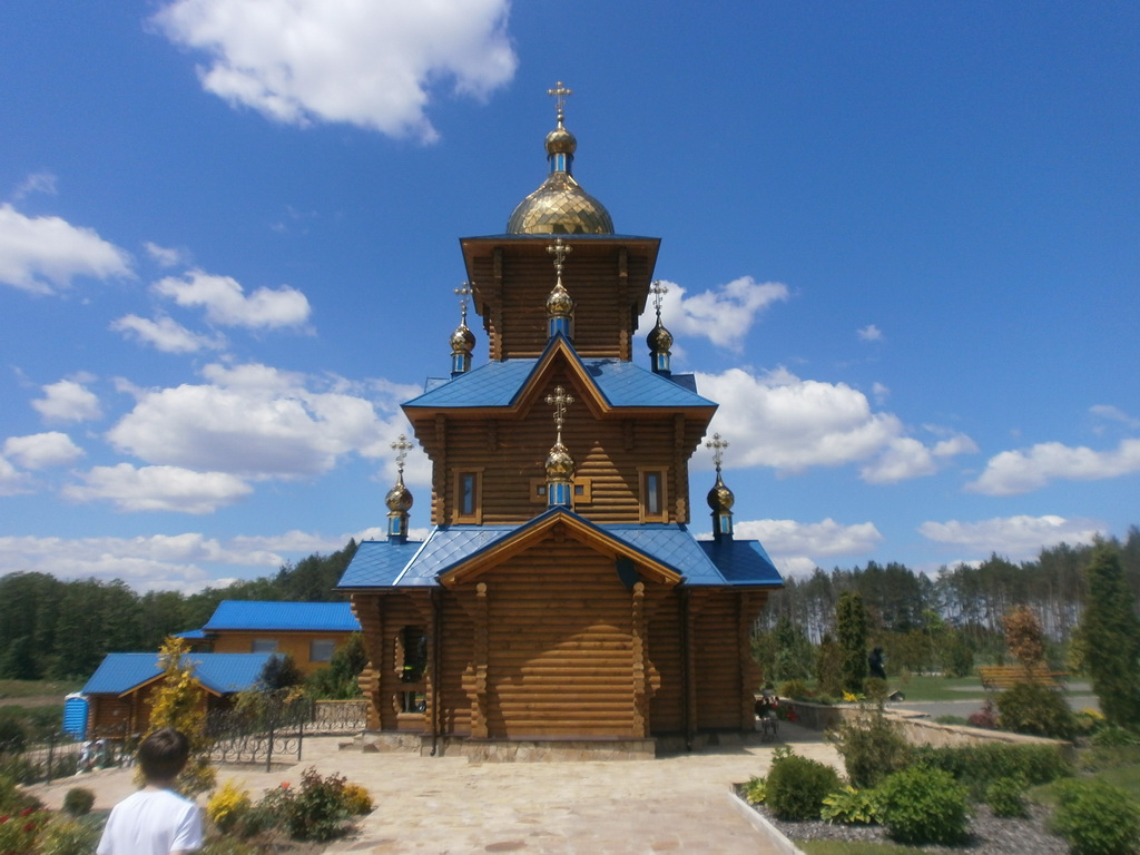 Вихованці Недільної школи при храмі ікони Божої Матері «Цілителька» м. Бердичева відвідали монастирі в урочищі Кип’ячому