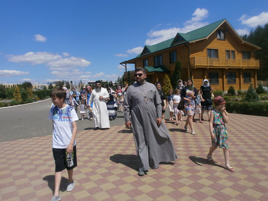 Вихованці Недільної школи при храмі ікони Божої Матері «Цілителька» м. Бердичева відвідали монастирі в урочищі Кип’ячому