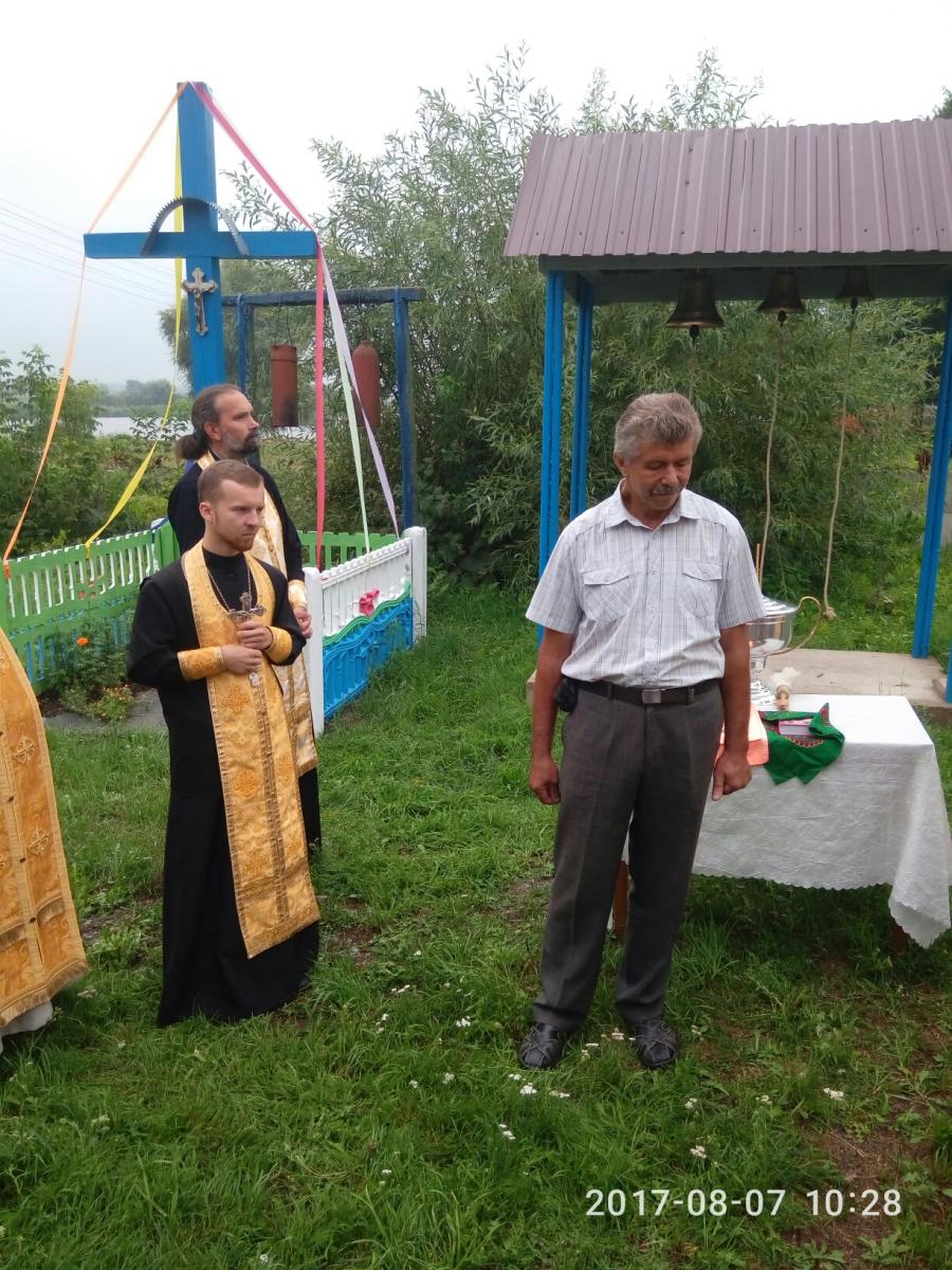 У селi Малосiлцi освятили нові дзвони