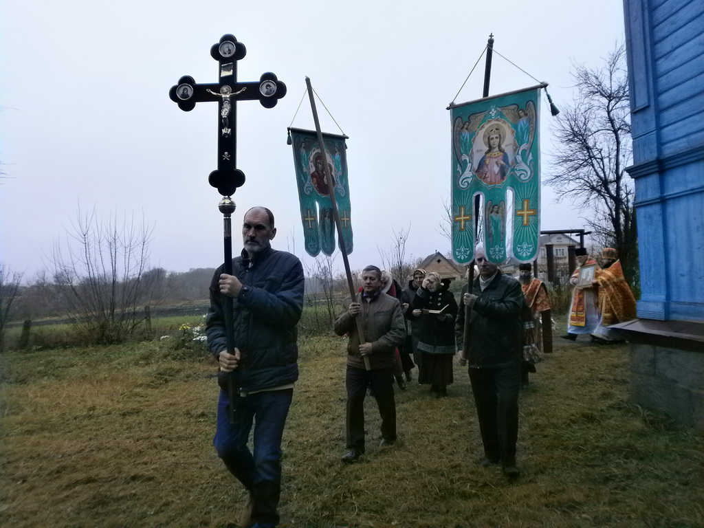 Храм Святої великомучениці Параскеви с. Великих Низгірців зустрів своє престольне свято
