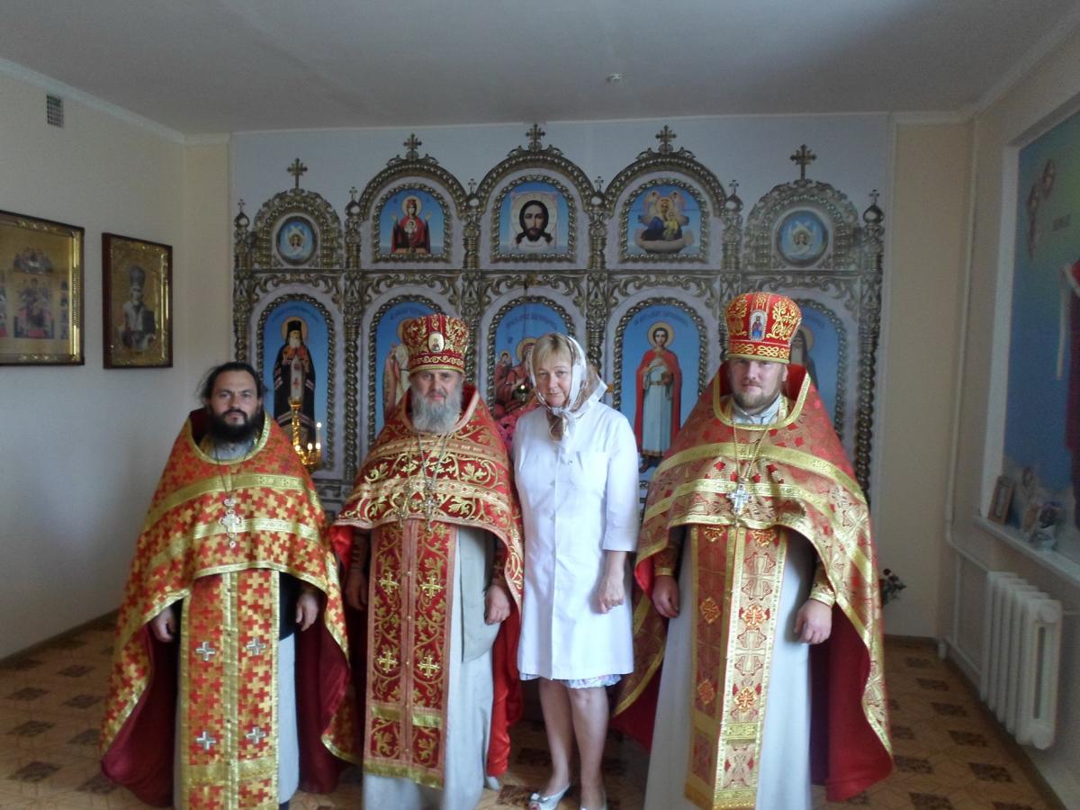 Святкова літургія у Свято-Миколаївському храмі села Строкова!