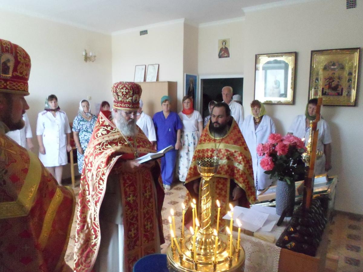 Святкова літургія у Свято-Миколаївському храмі села Строкова!