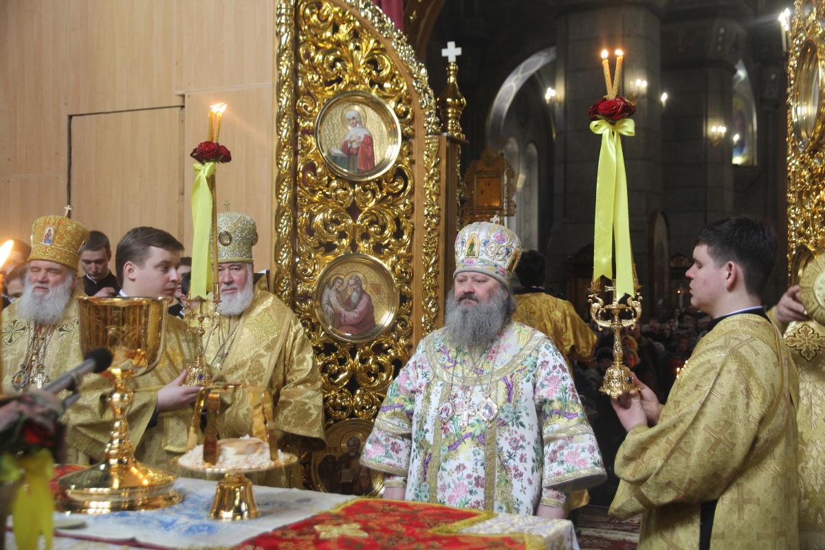 Архієпископ Никодим молитовно відзначив День свого народження!