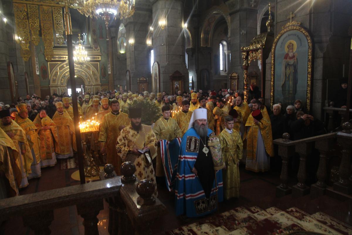 Архієпископ Никодим молитовно відзначив День свого народження!