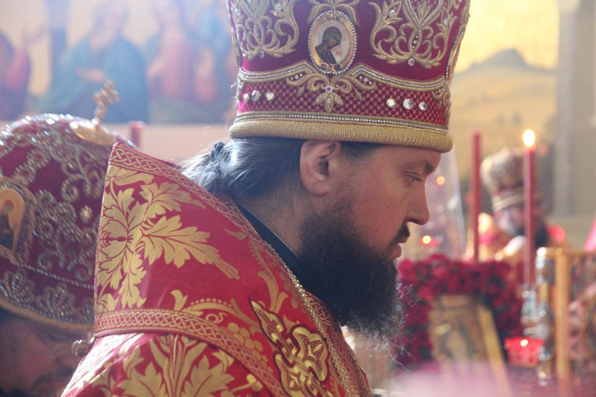 Архієпископ Никодим привітав намісника Києво-Печерської Лаври із 56-річчям!