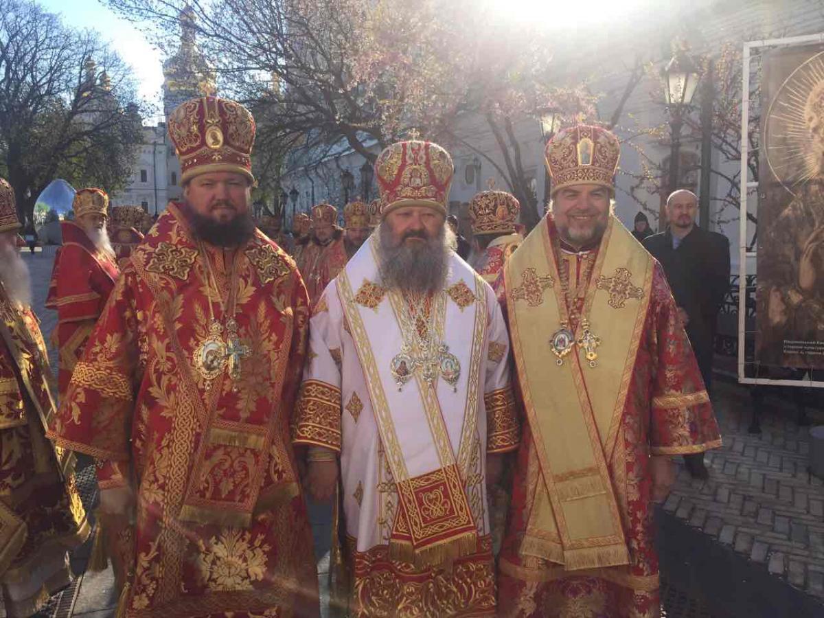 Архієпископ Никодим привітав намісника Києво-Печерської Лаври із 56-річчям!