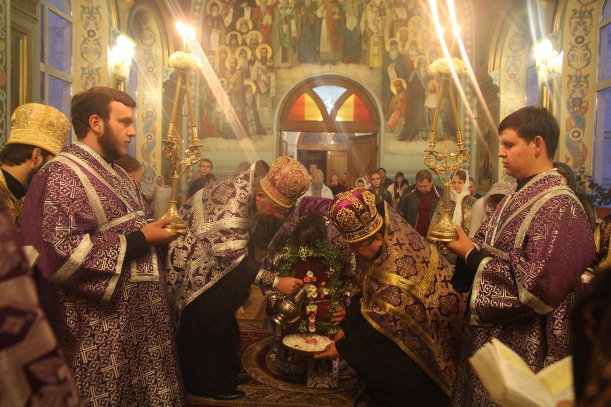 Чин Воздвиження Хреста у Свято-Хрестовоздвиженському соборі міста Житомира!