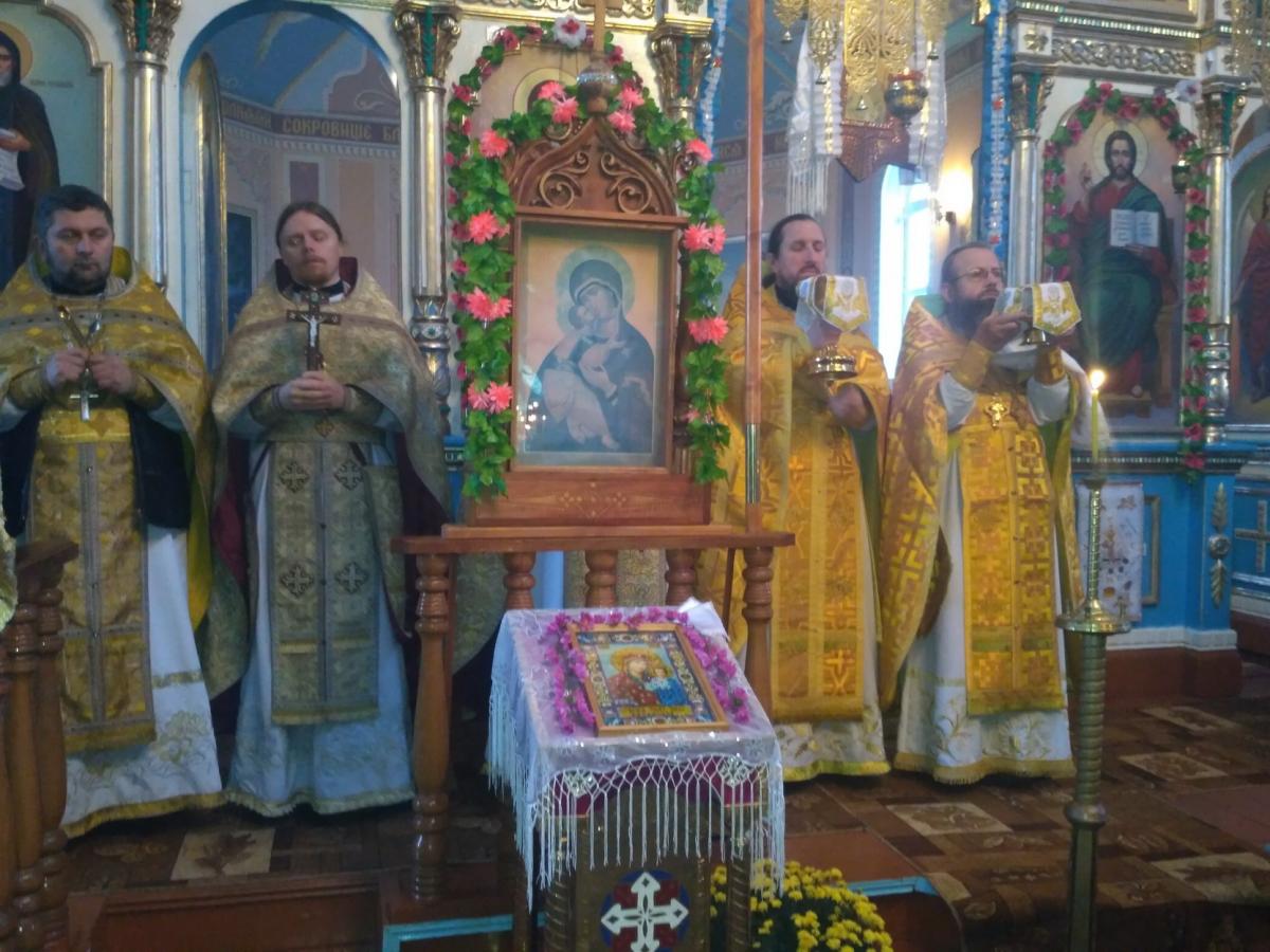Престольне свято у с. Токарів.