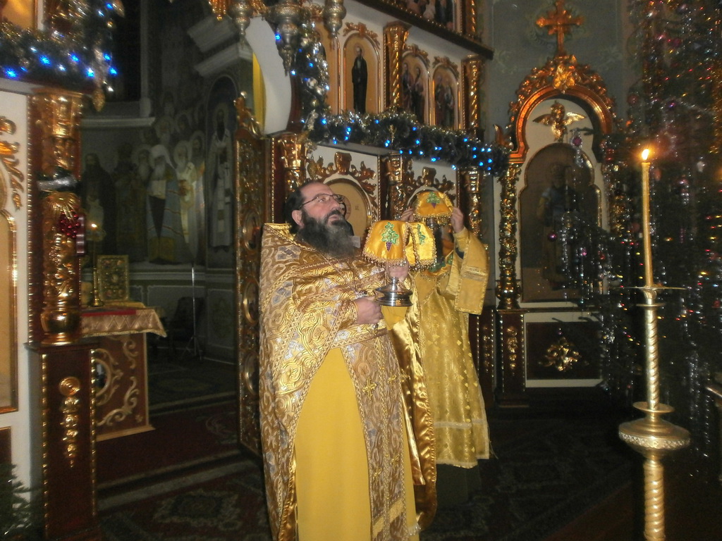 Нічне новорічне Богослужіння у Свято-Миколаївському соборі міста Бердичева