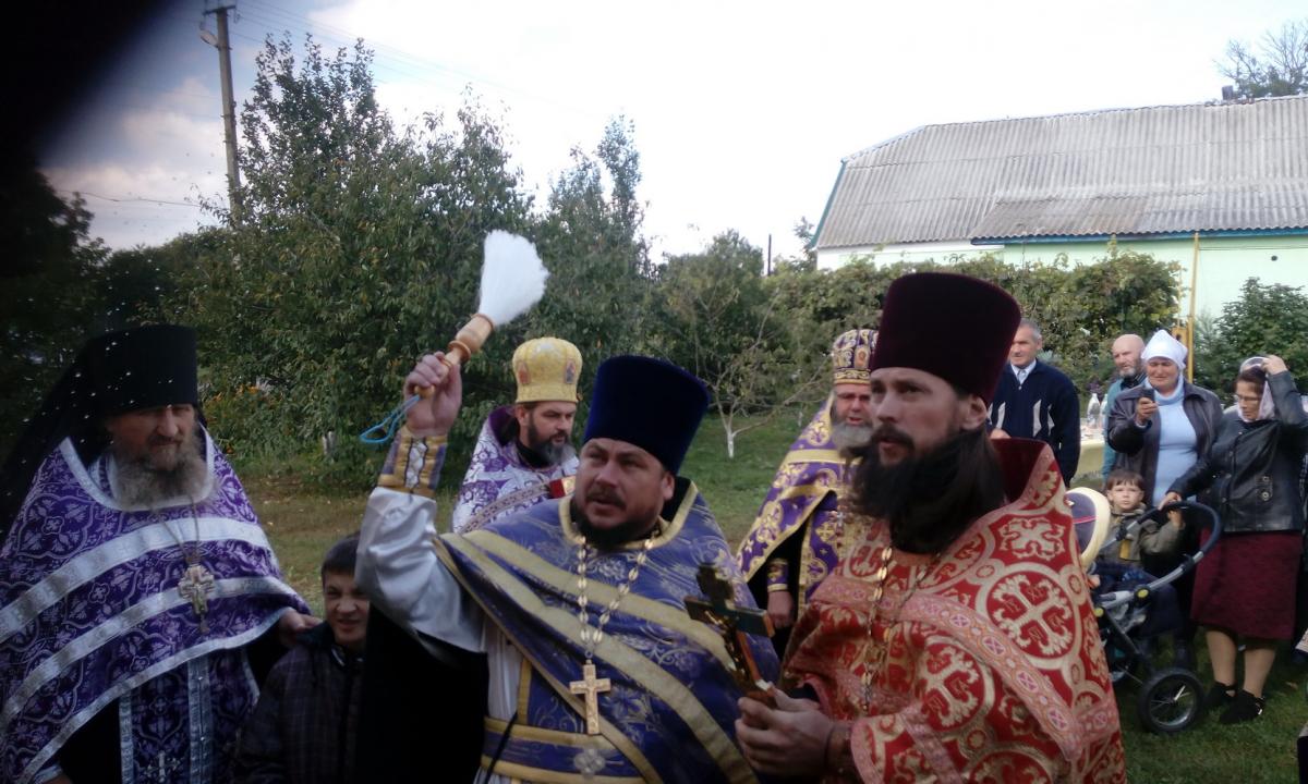 Хресту Твоєму поклоняємось Владико...