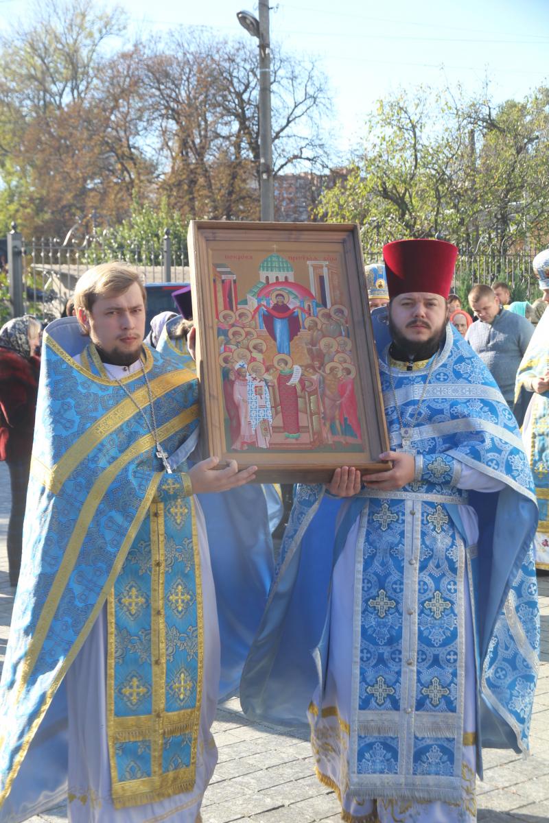 Своє престольне свято відзначив Покровський храм міста Житомира!