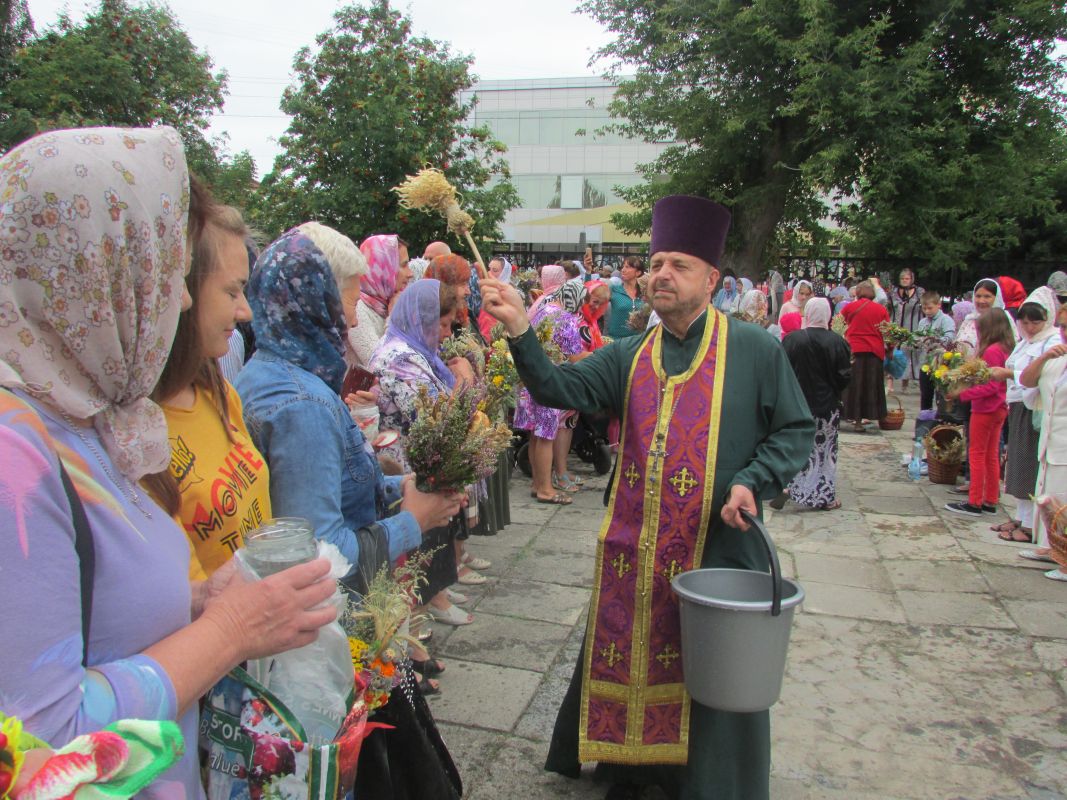 Бердичівляни відзначають Медовий Спас