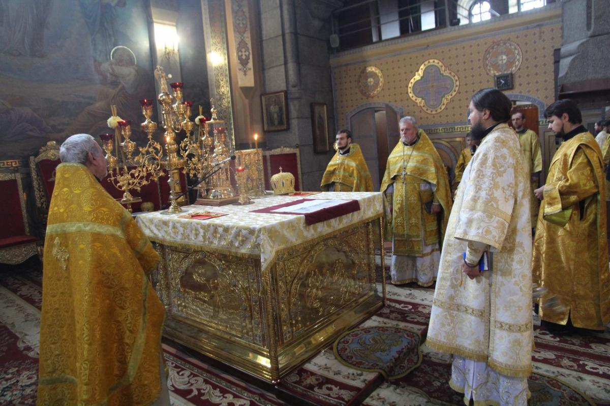 Неділя 18-та після Трійці: свята літургія архієрейським чином у кафедральному соборі м. Житомира.