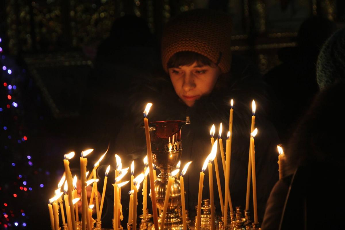 Вечірня молитва накануні свята Різдва Христового у кафедральному соборі