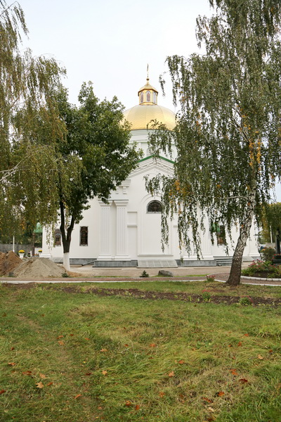 Митрополит Никодим взяв участь у літургії в честь свята ікони Богоматері «Услишательниця»
