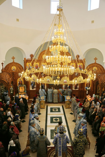 Митрополит Никодим взяв участь у літургії в честь свята ікони Богоматері «Услишательниця»
