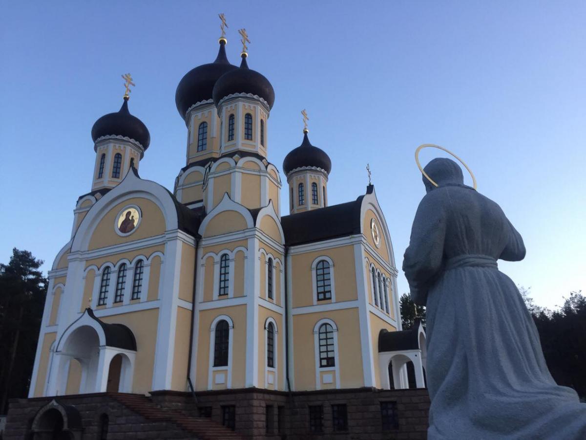 Архієпископ Никодим звершив читання четвертої частини Великого покаянного канону Андрія Критського.