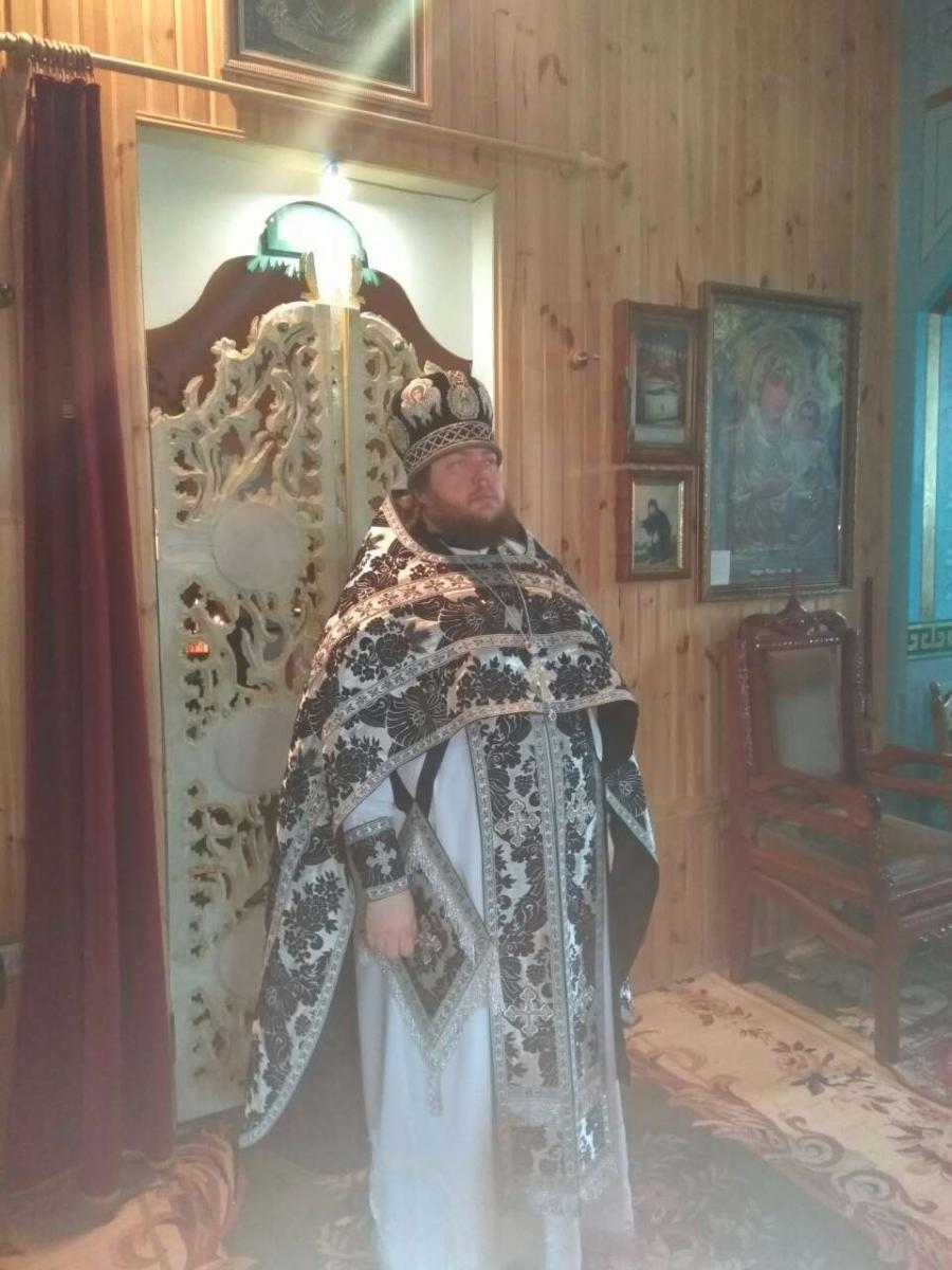Соборное служение литургии Преждеосвященных Даров в Коростышевском благочинии.