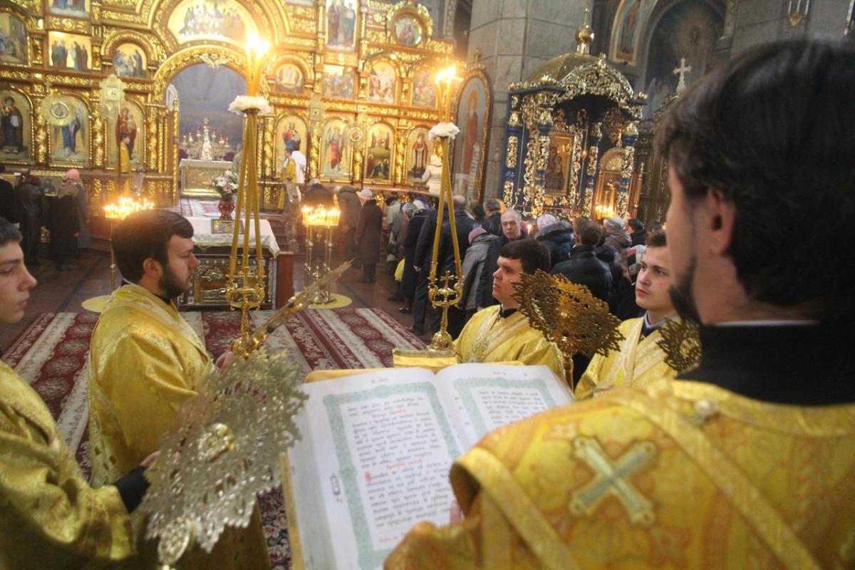 Архієпископ Никодим очолив недільну літургію у кафедральному соборі обласного центру!