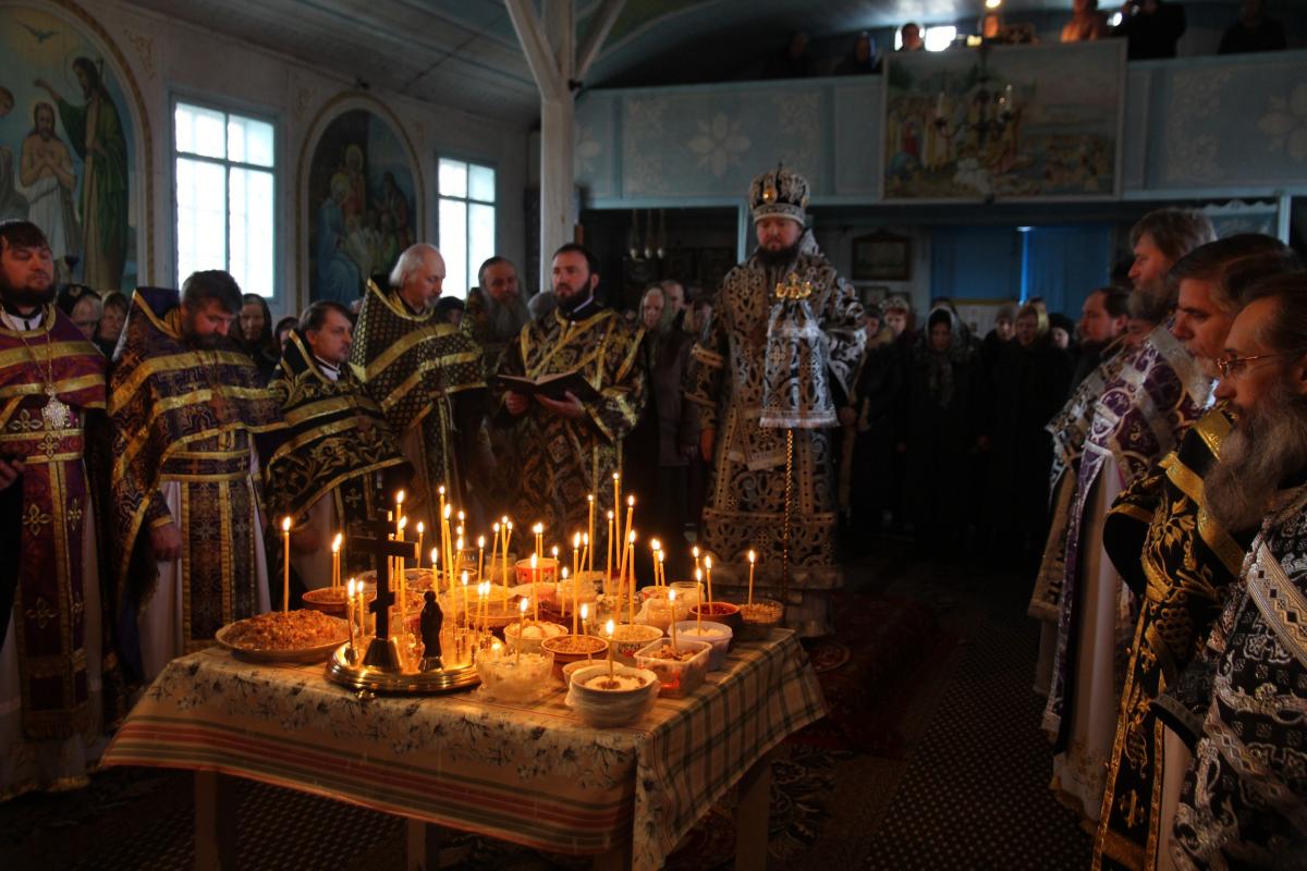 Миропіль. Сповідь священослужителів Романівського благочиння.