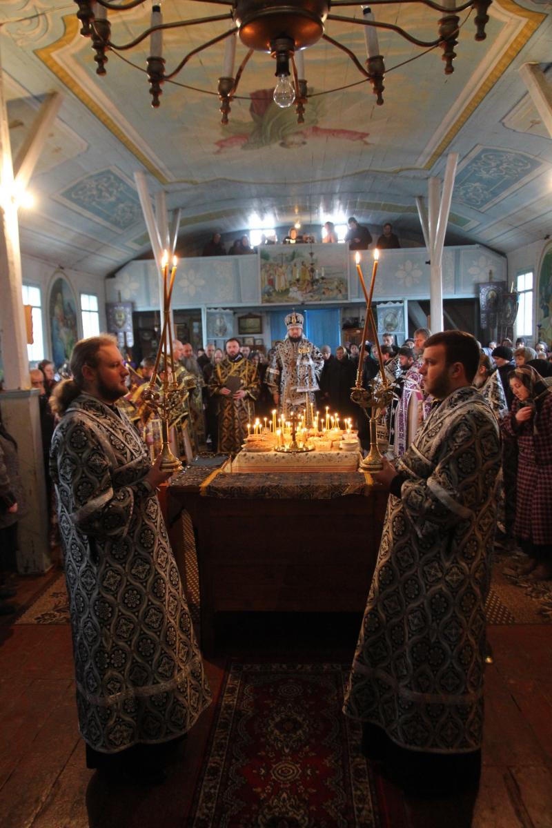 Миропіль. Сповідь священослужителів Романівського благочиння.