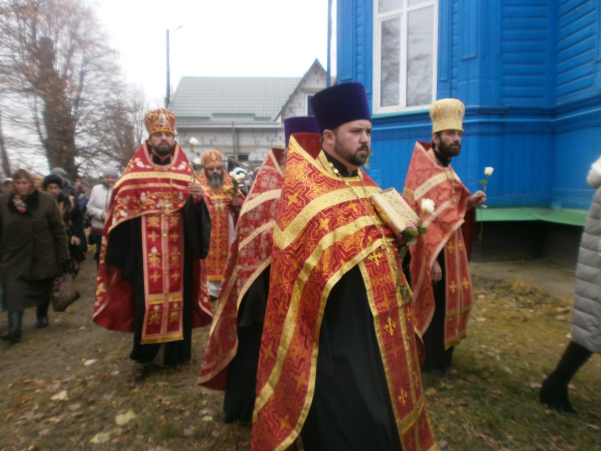 Свято-Димитрівський храм селища Гришківців зустрів престольне свято!