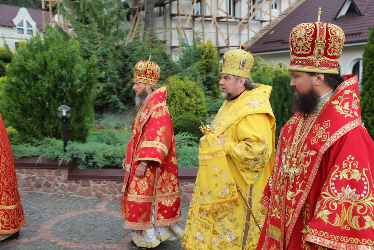 У СВЯТО-АНАСТАСІЇВСЬКОМУ МОНАСТИРІ ВІДЗНАЧИЛИ ПРЕСТОЛЬНЕ СВЯТО!