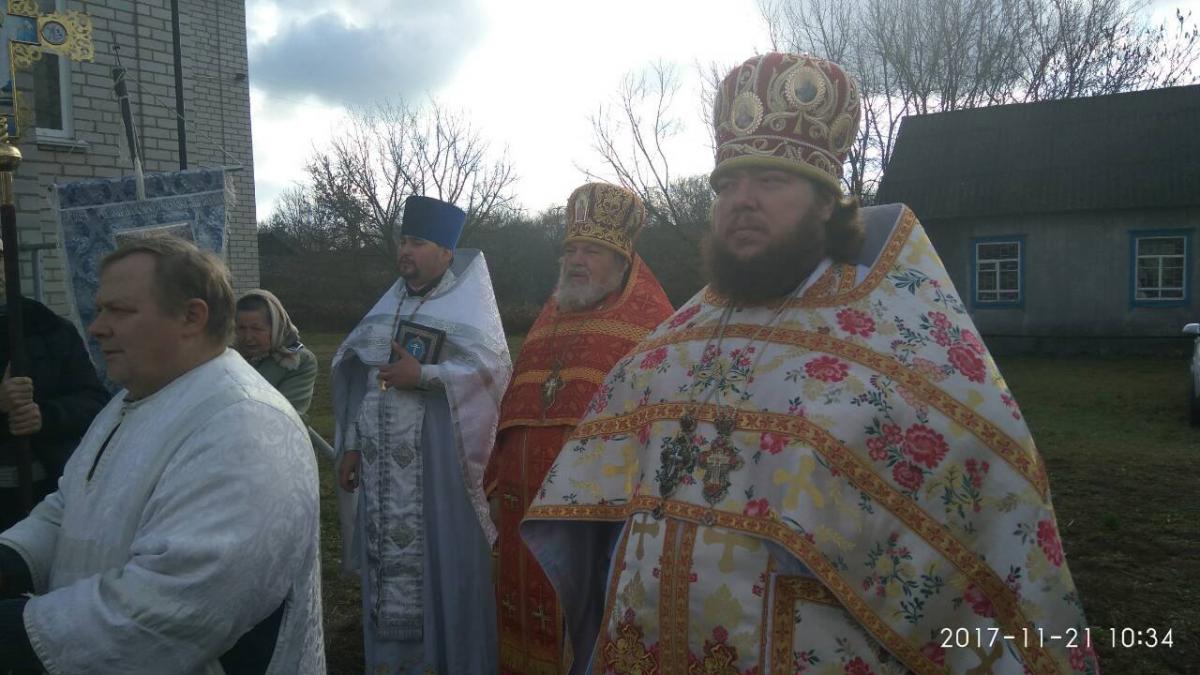 Святый Архистратиже Божий Михаиле,моли Бога о нас.