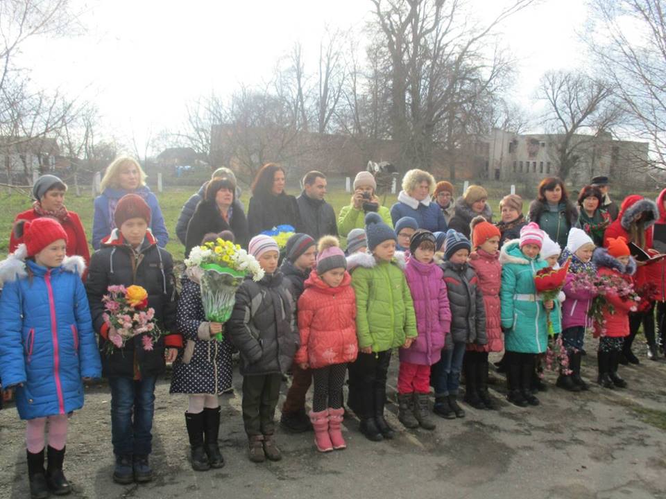 Настоятель Свято-Успенського храму с. Райогородка ієрей Євгеній Воробйов узяв участь у годині-реквіємі в селі Андріяшівці на вшанування пам’яті загиблих!