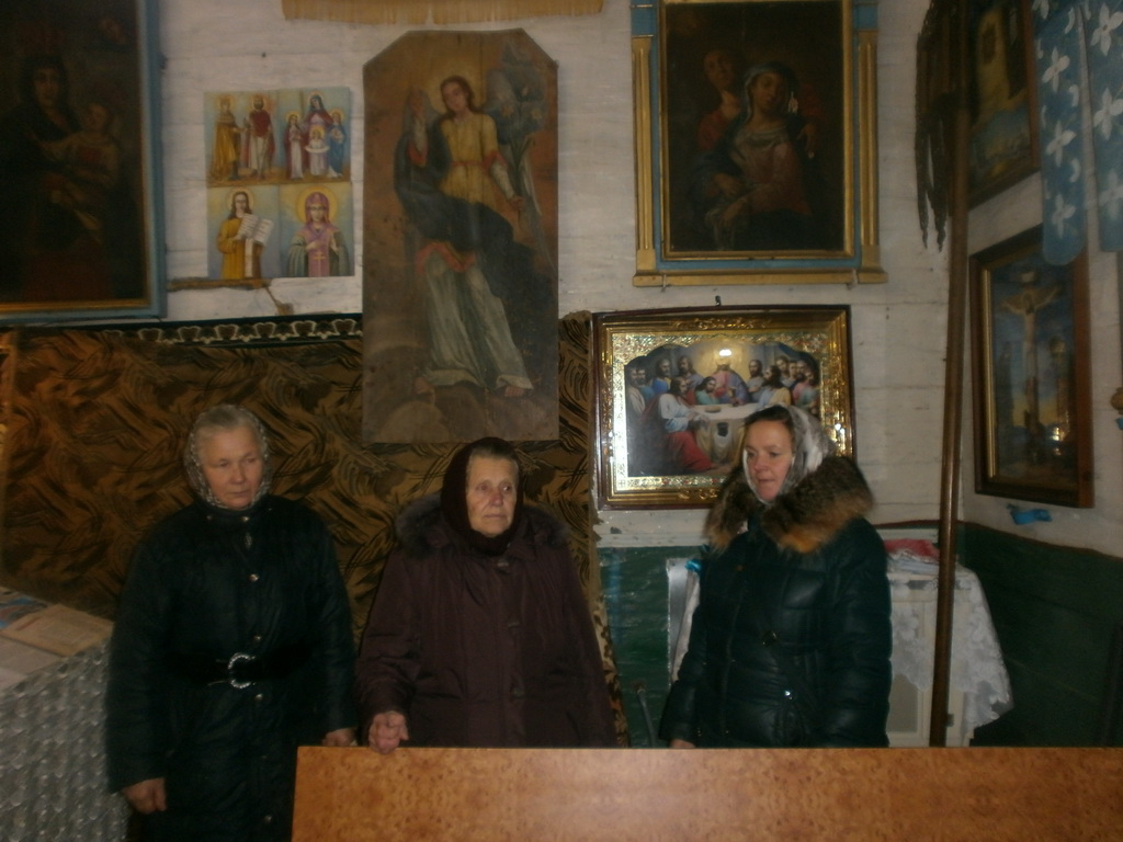 У храмі Різдва Пресвятої Богородиці с. Озадівки звершено молебень за мир