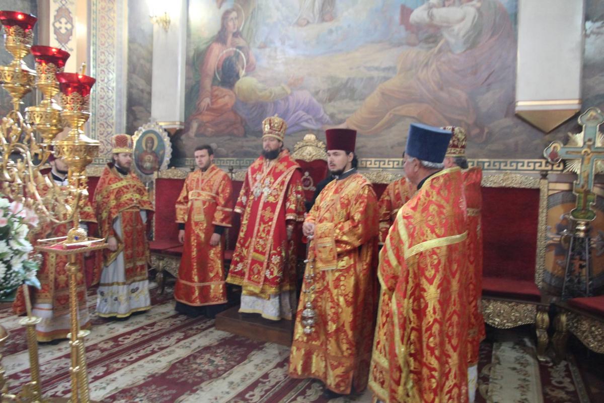Недільне богослужіння у Спасо-Преображенському кафедральному соборі