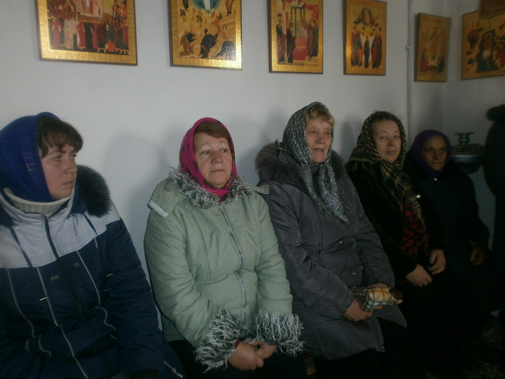 Божественна Літургія у храмі Різдва Пресвятої Богородиці с. Красівки: з молитвою за мир в Україні