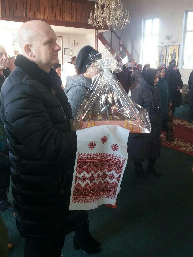 Настоятель Свято-Димитрівського храму смт Гришківців протоієрей Юрій Рибачок молитовно відзначив своє 40-річчя!