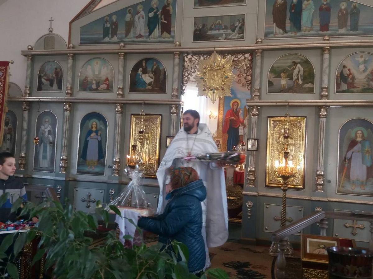 Настоятель Свято-Димитрівського храму смт Гришківців протоієрей Юрій Рибачок молитовно відзначив своє 40-річчя!